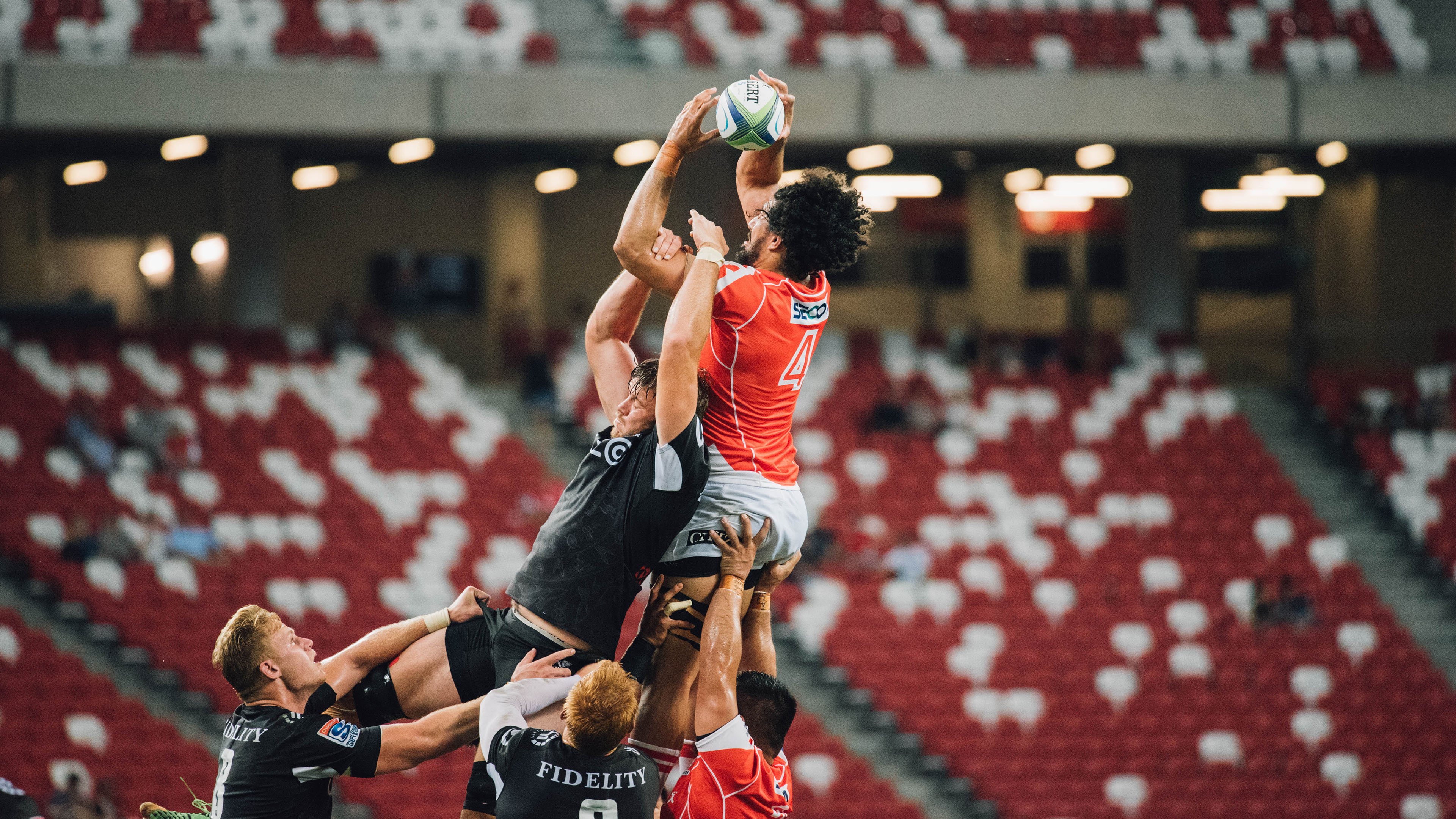 赛道与绿茵，当F1年度争冠焦点战遇上厄瓜多尔粉碎哥斯达黎加